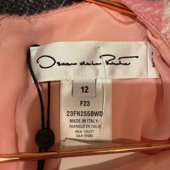OSCAR DE LA RENTA Fall 2023 Pink & White Windowpane Tweed Boucle Dress Sz 12 NWT - Picture 9 of 15